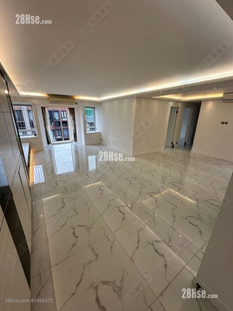 Beverly Villas Sell 3 Bedrooms 1,211 ft²