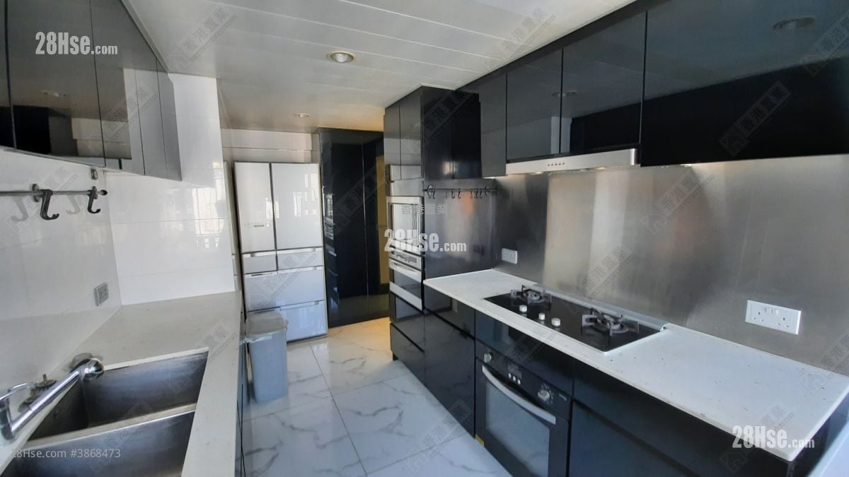 Beverly Villas Sell 3 Bedrooms 1,211 ft²