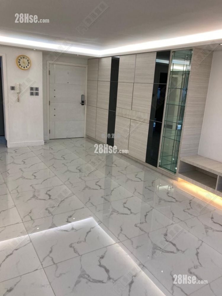 Beverly Villas Sell 3 Bedrooms 1,211 ft²