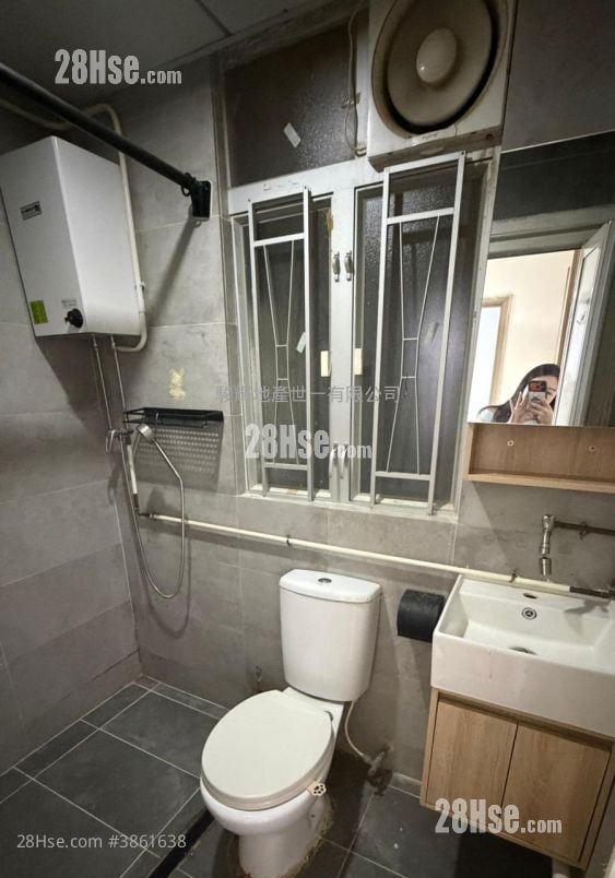 Ngai Hing Mansion Rental Studio , 1 Bathroom 160 ft²