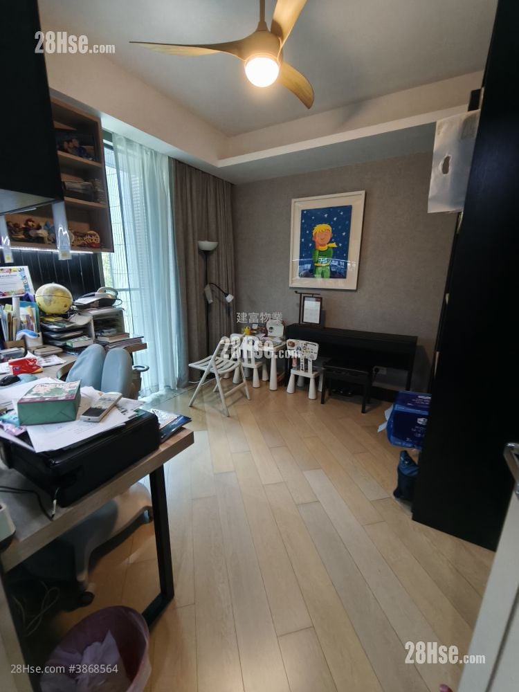 Phase I Of Park Villa Sell 5+ Bedrooms , 5+ Bathrooms 3,484 ft²