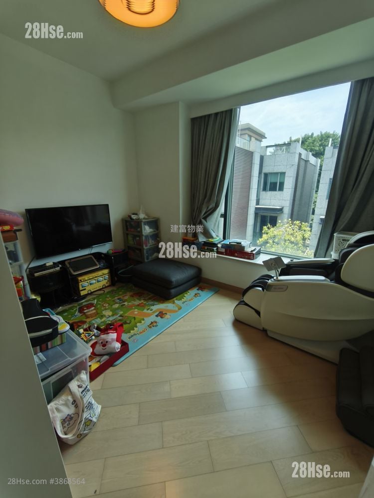 Phase I Of Park Villa Sell 5+ Bedrooms , 5+ Bathrooms 3,484 ft²
