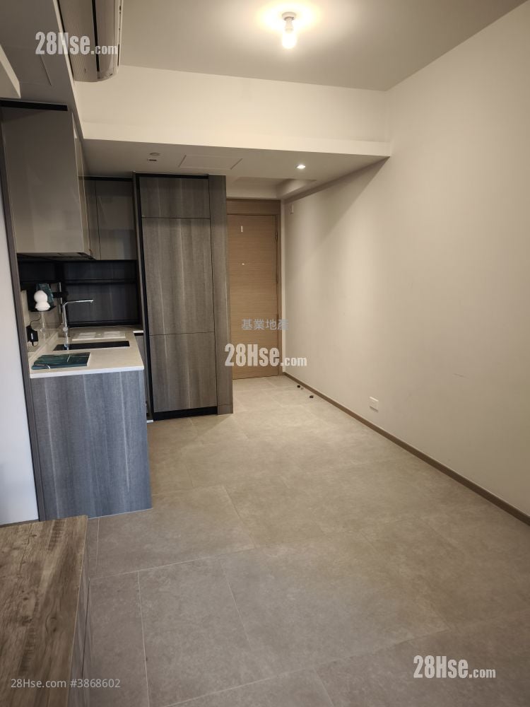 The Yoho Hub Sell 2 Bedrooms , 1 Bathroom 468 ft²