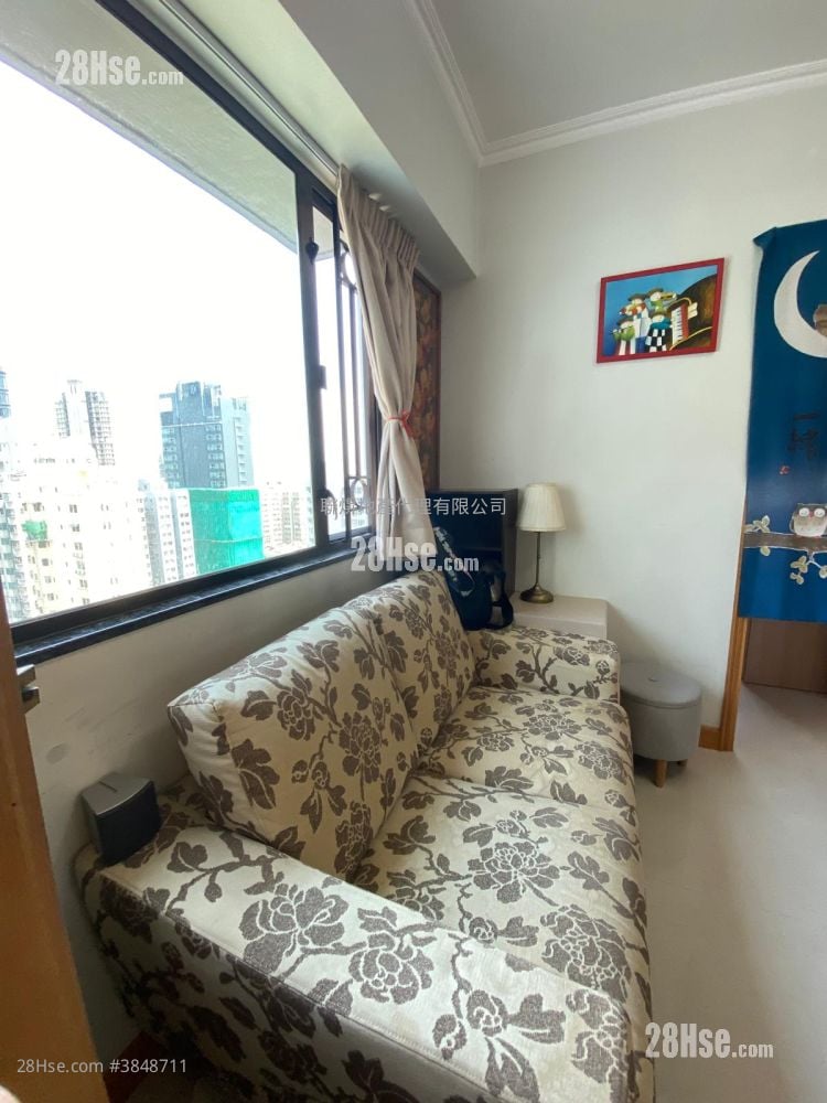 Cheong Wan Mansion Sell 2 Bedrooms , 1 Bathroom 346 ft²