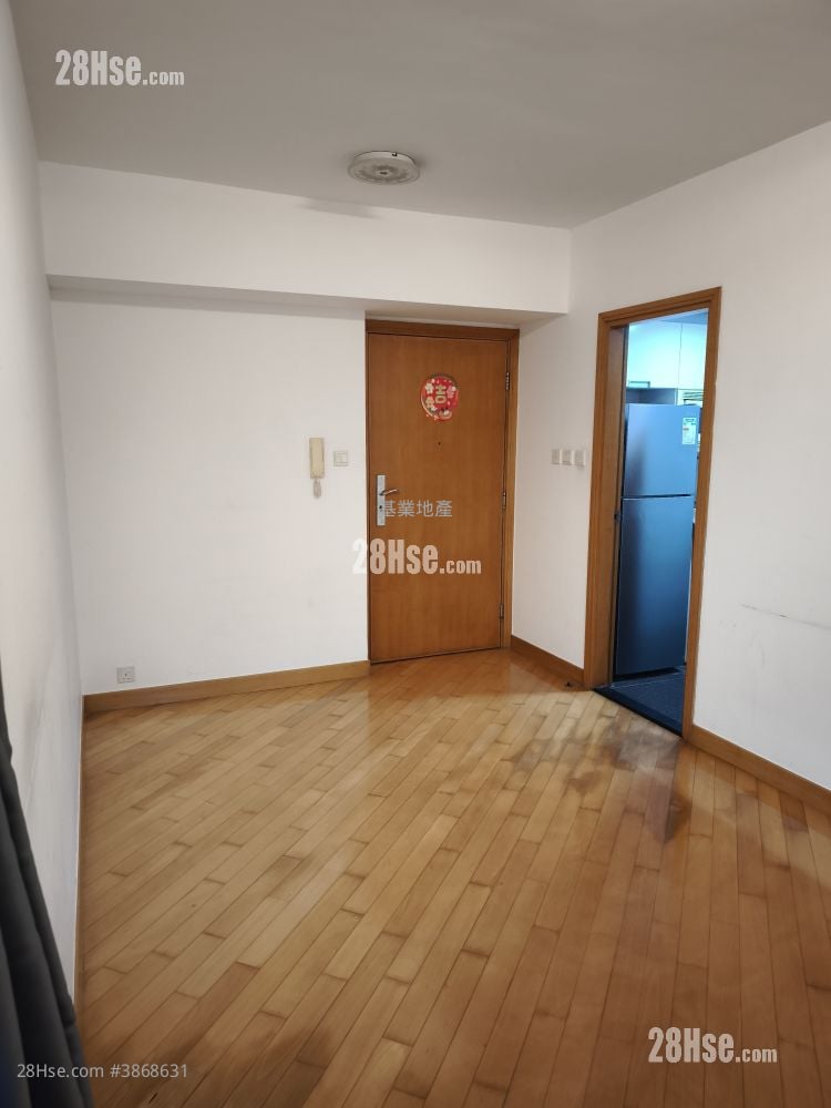 Yoho Town Sell 2 Bedrooms , 1 Bathroom 422 ft²