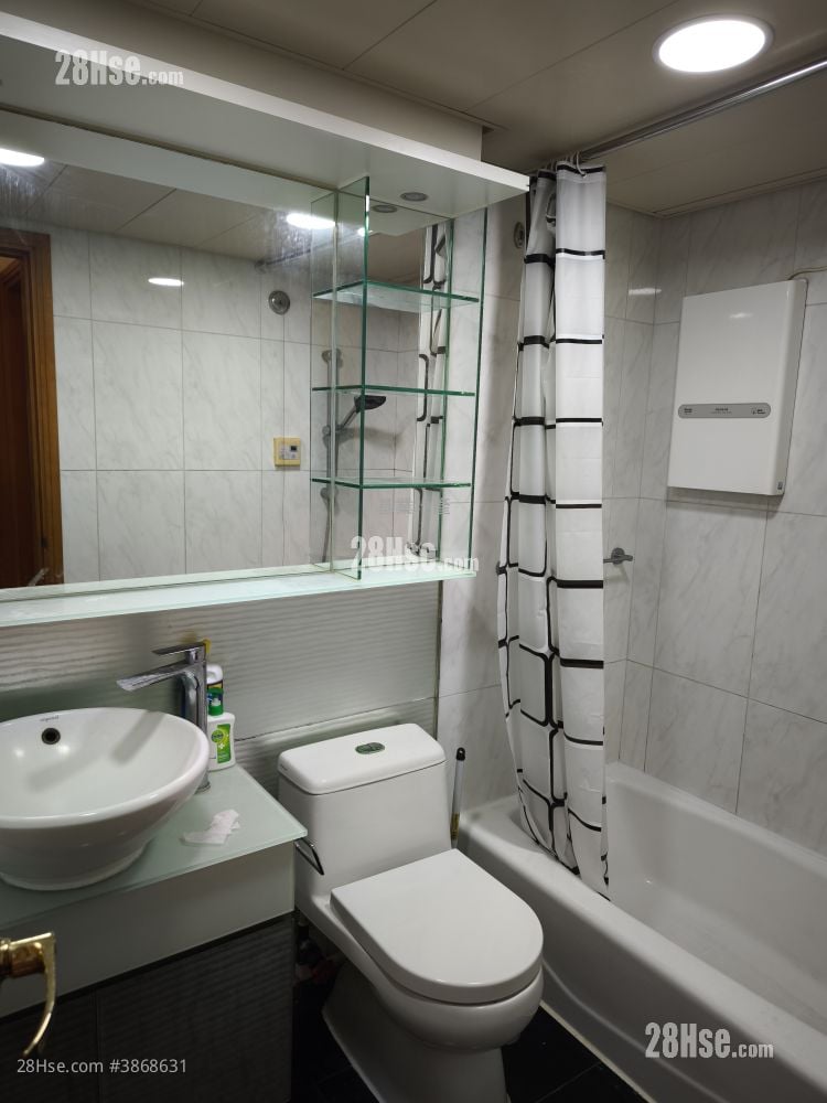 Yoho Town Sell 2 Bedrooms , 1 Bathroom 422 ft²