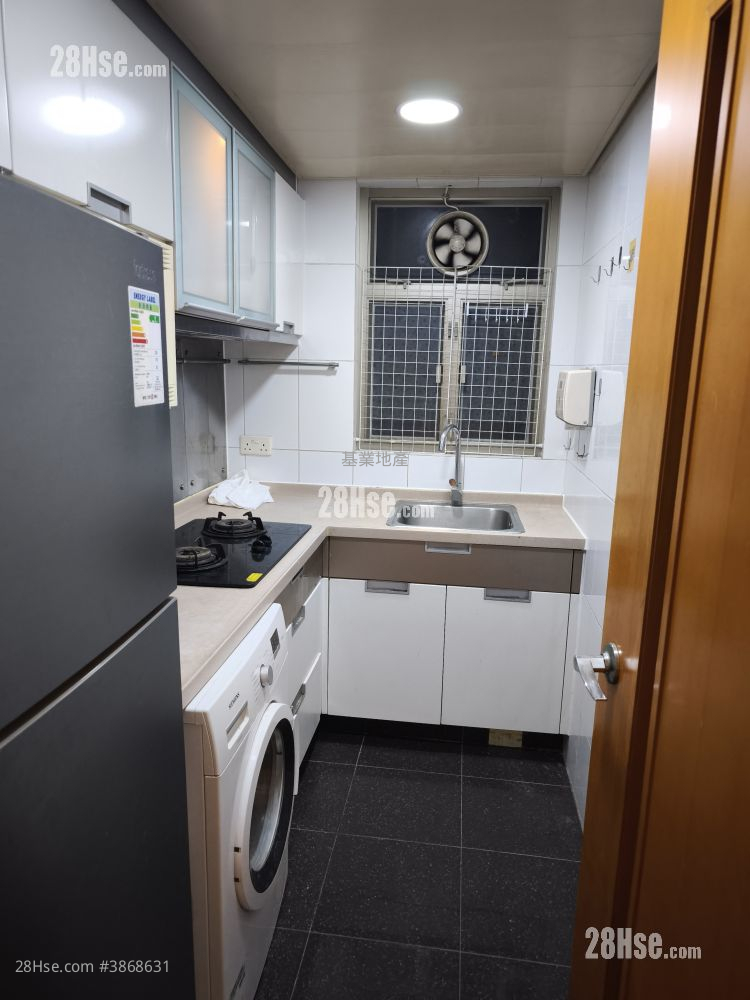 Yoho Town Sell 2 Bedrooms , 1 Bathroom 422 ft²