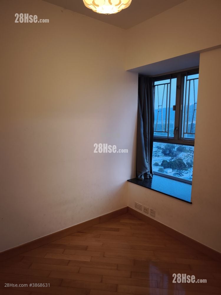 Yoho Town Sell 2 Bedrooms , 1 Bathroom 422 ft²