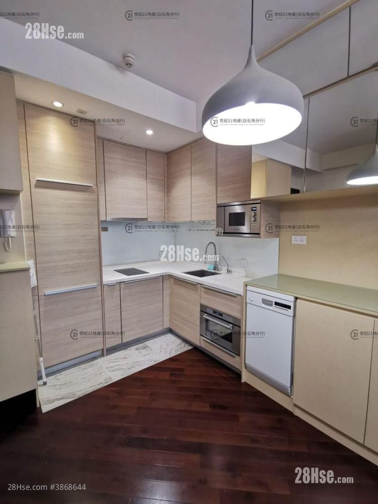 Mayfair By The Sea Rental 1 Bedroom , 1 Bathroom 623 ft²