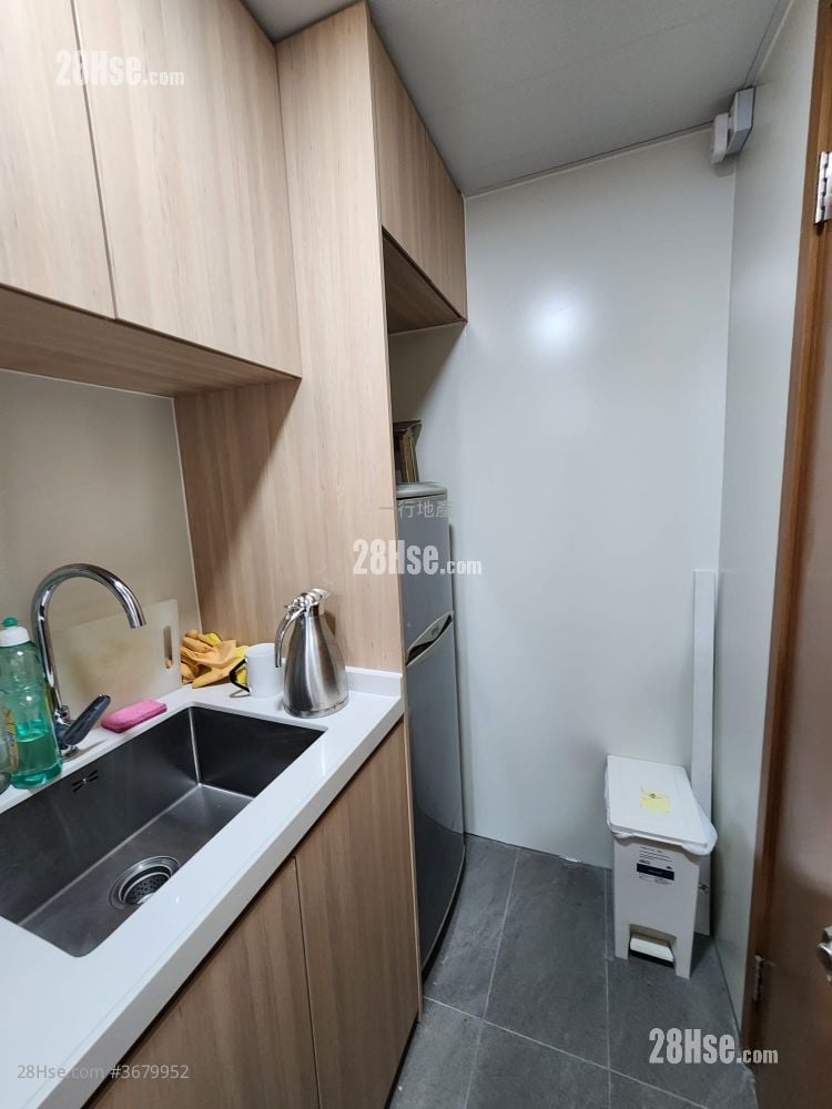 Bedford Gardens Rental 2 Bedrooms , 1 Bathroom 606 ft²