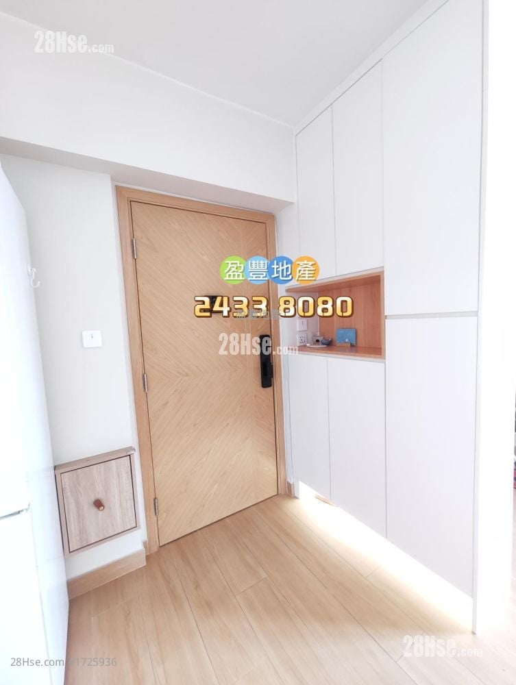 Marina Garden Sell 3 Bedrooms , 2 Bathrooms 646 ft²