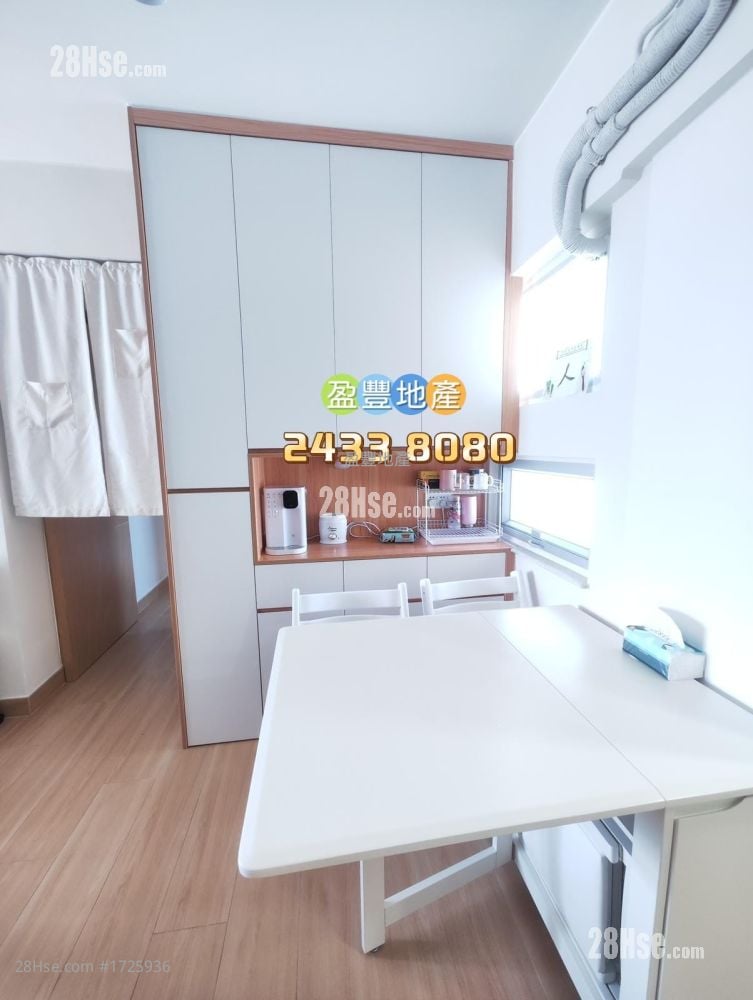 Marina Garden Sell 3 Bedrooms , 2 Bathrooms 646 ft²