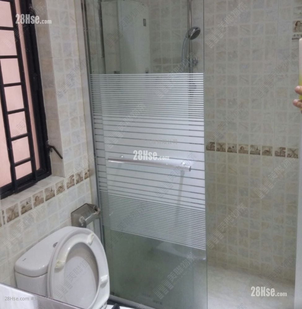 New Town Plaza Sell 3 Bedrooms , 2 Bathrooms 640 ft²