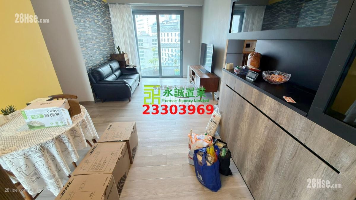 Primrose Hill Rental 3 Bedrooms , 2 Bathrooms 704 ft²