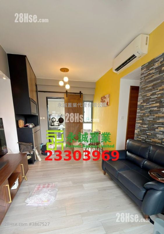 Primrose Hill Rental 3 Bedrooms , 2 Bathrooms 704 ft²