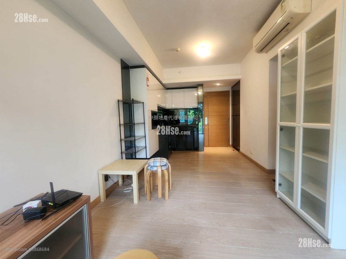 Century Link Rental 2 Bedrooms 484 ft²