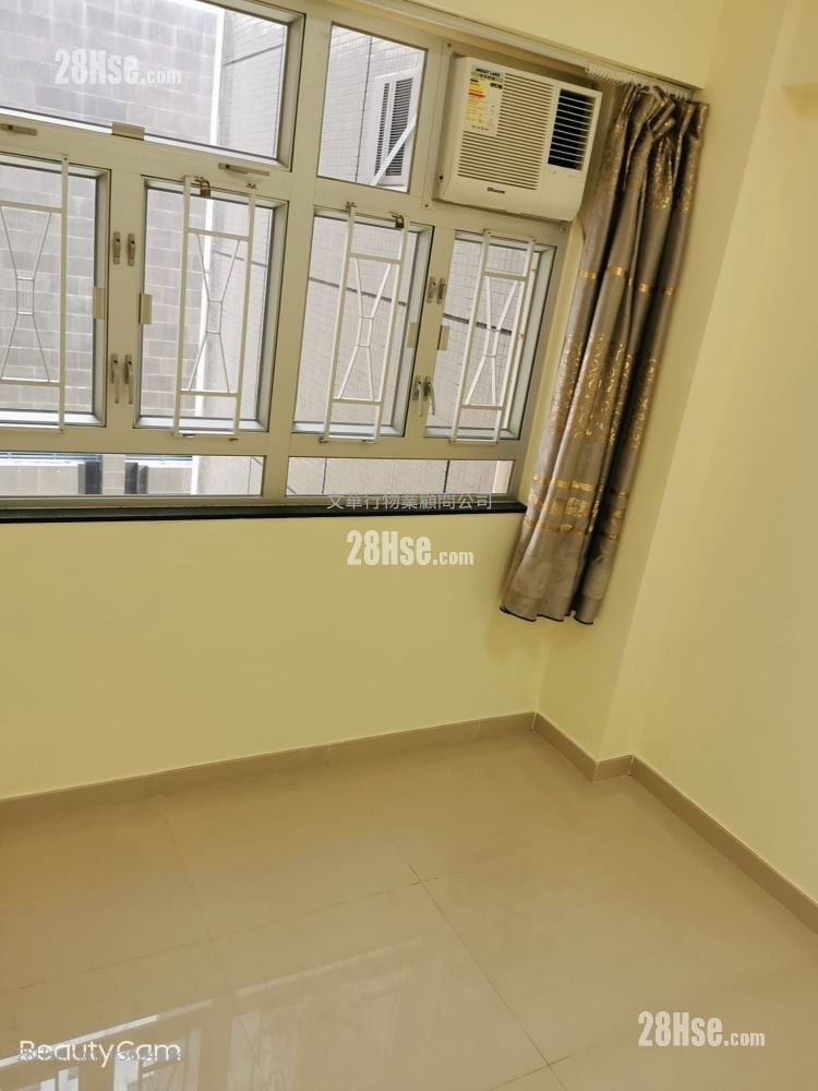 Chong Tak Building Rental 3 Bedrooms , 1 Bathroom 424 ft²