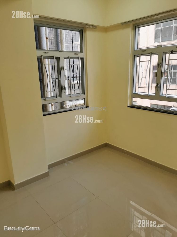 Chong Tak Building Rental 3 Bedrooms , 1 Bathroom 424 ft²