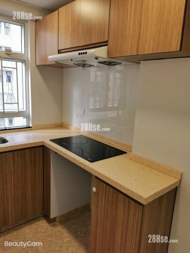 Chong Tak Building Rental 3 Bedrooms , 1 Bathroom 424 ft²