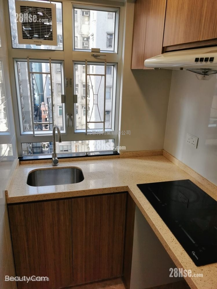 Chong Tak Building Rental 3 Bedrooms , 1 Bathroom 424 ft²