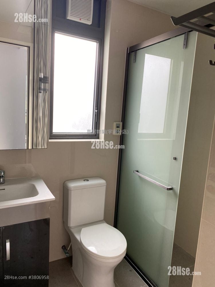 The Ascent Sell 2 Bedrooms , 1 Bathroom 429 ft²