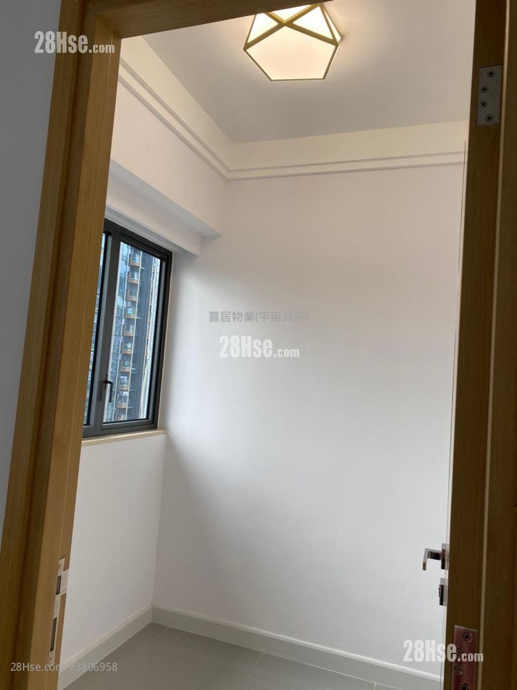 The Ascent Sell 2 Bedrooms , 1 Bathroom 429 ft²