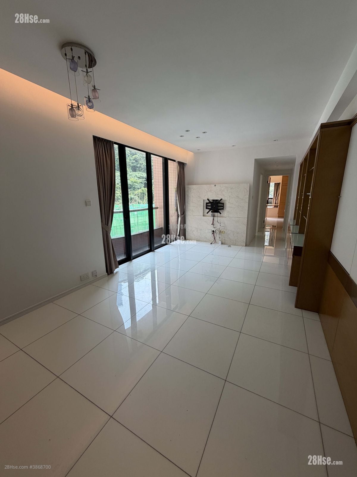 Celeste Court Rental 3 Bedrooms 794 ft²
