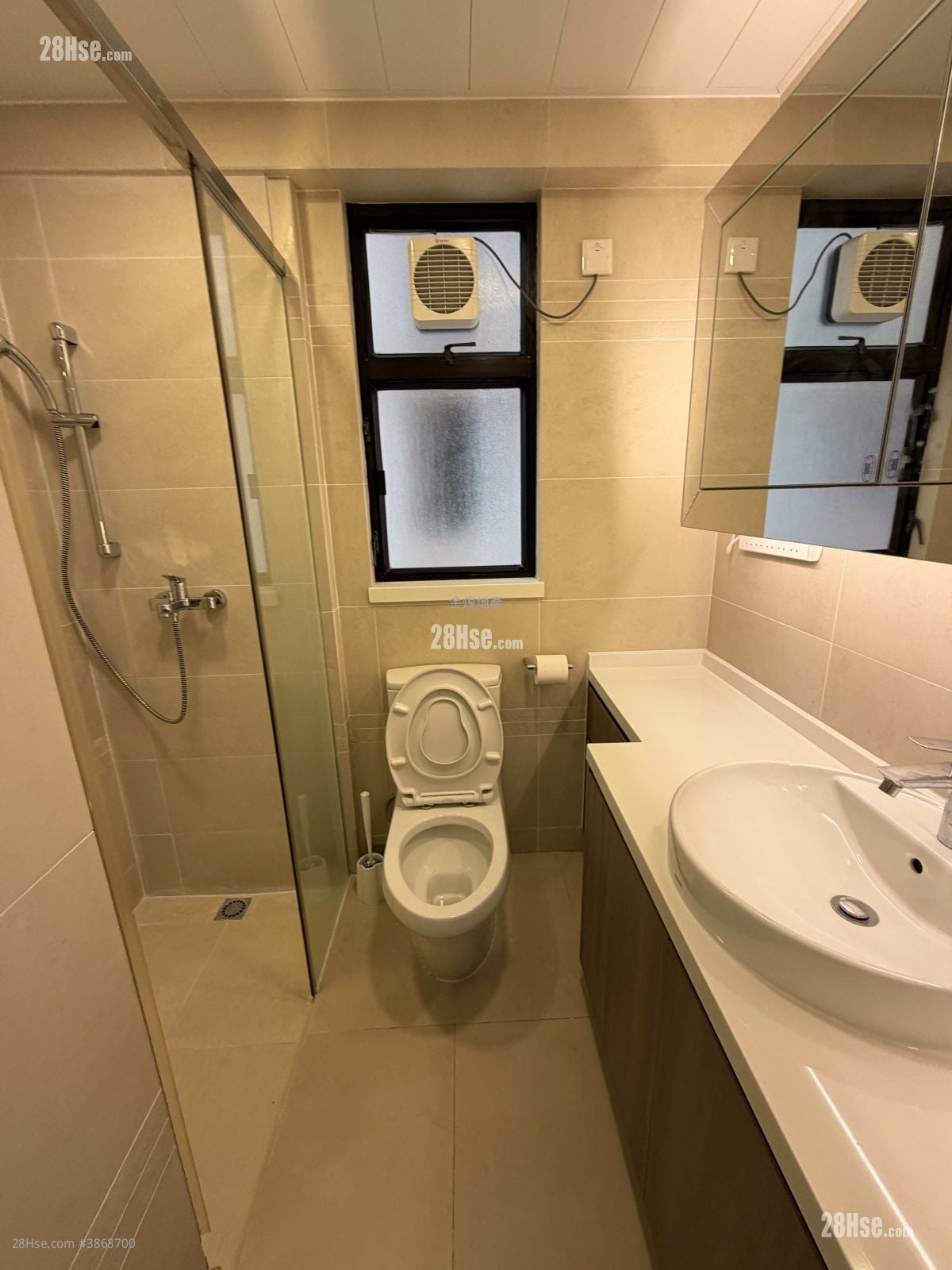 Celeste Court Rental 3 Bedrooms 794 ft²