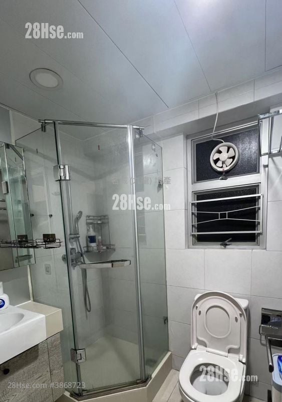 Metro Harbour View Sell 3 Bedrooms , 2 Bathrooms 534 ft²