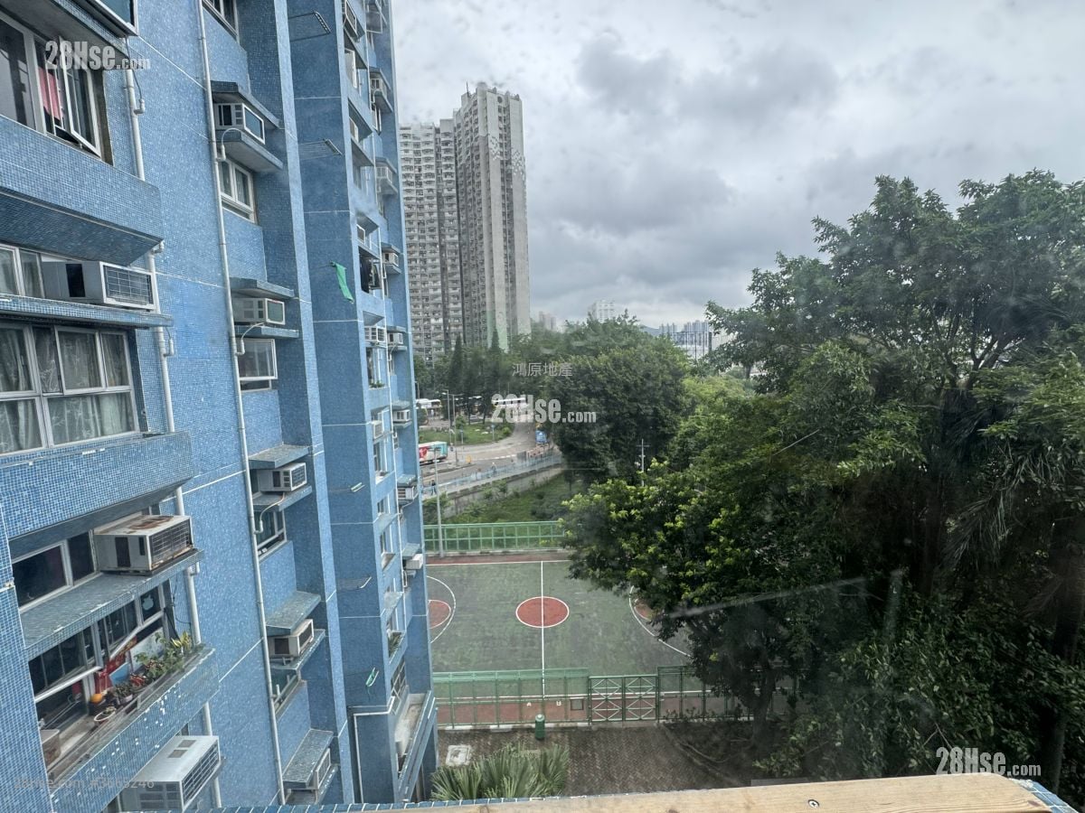 Ka Lung Court Rental 3 Bedrooms , 1 Bathroom 554 ft²