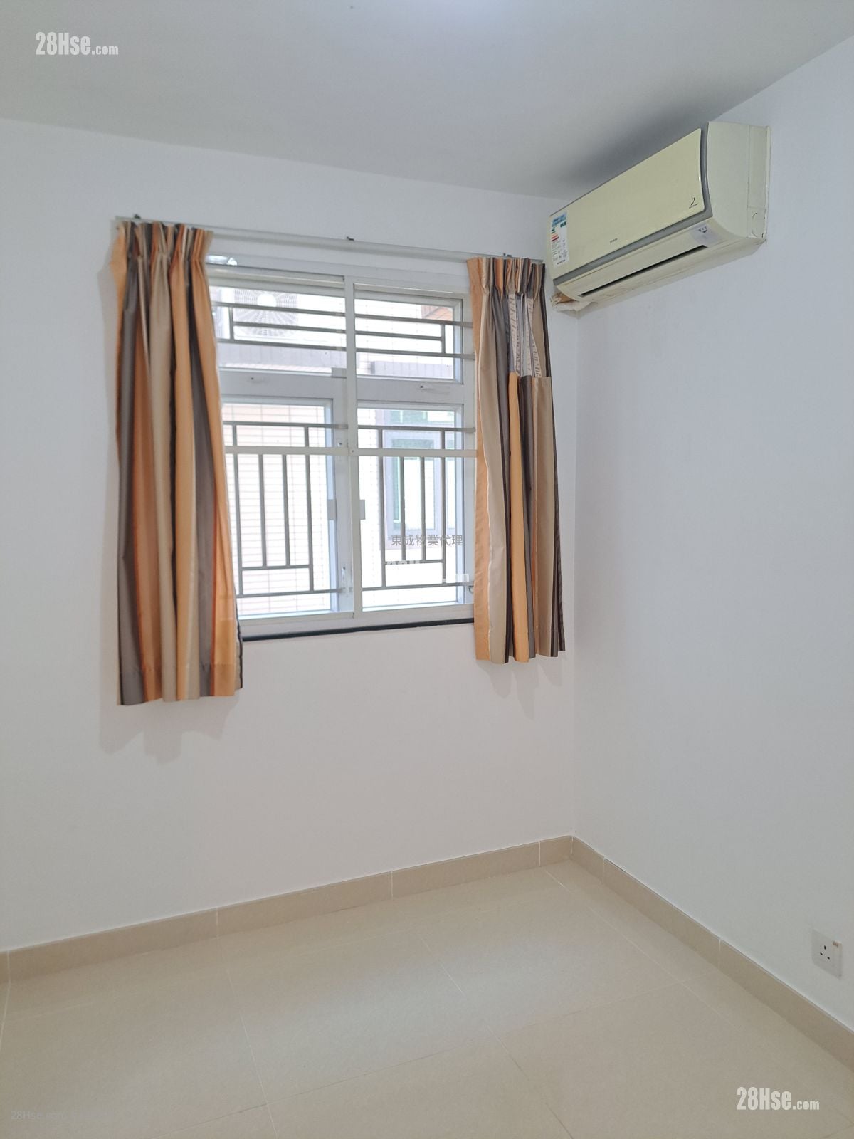 Village Rental 3 Bedrooms , 1 Bathroom 700 ft²