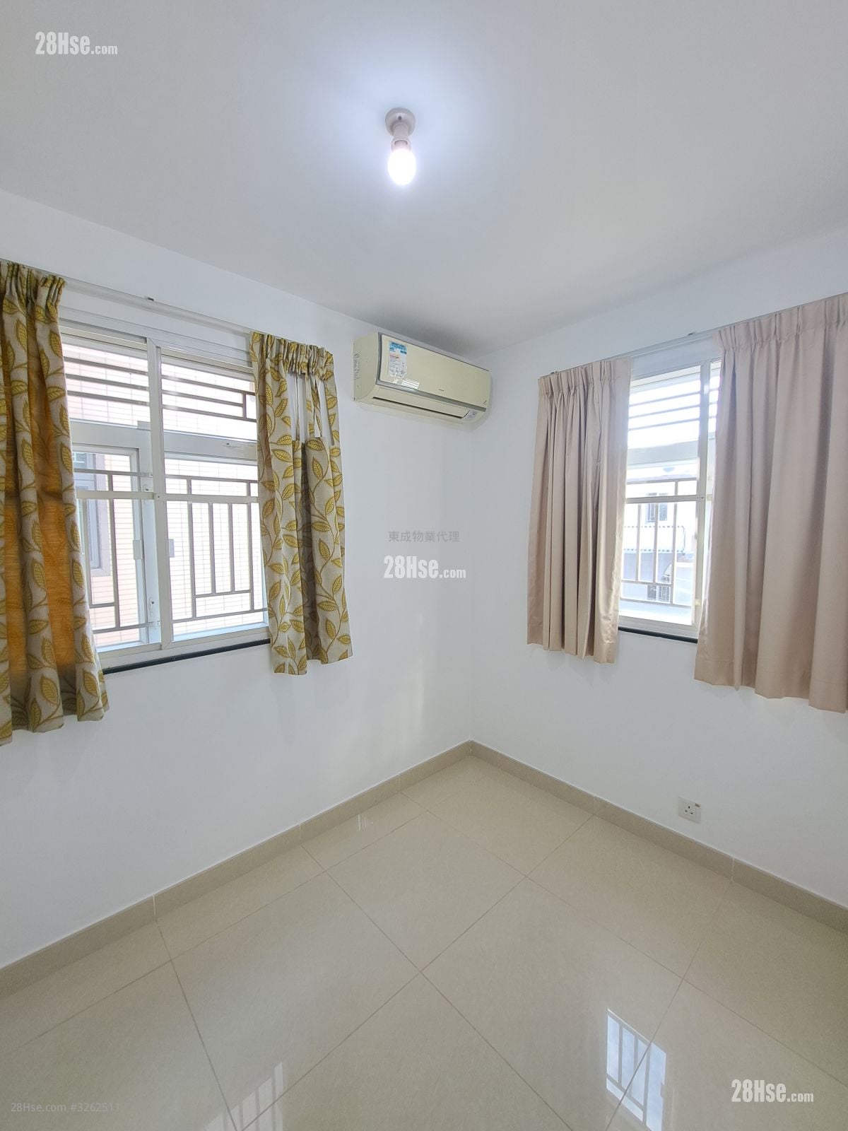 Village Rental 3 Bedrooms , 1 Bathroom 700 ft²