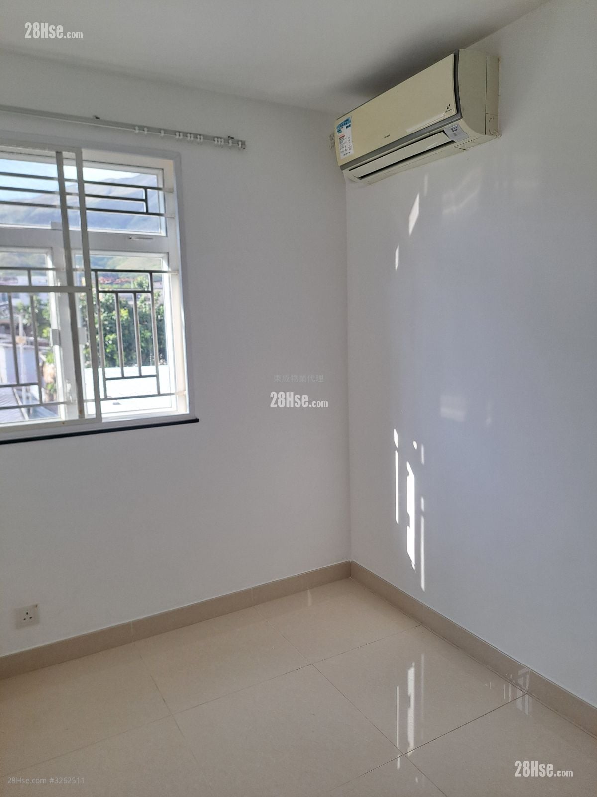 Village Rental 3 Bedrooms , 1 Bathroom 700 ft²