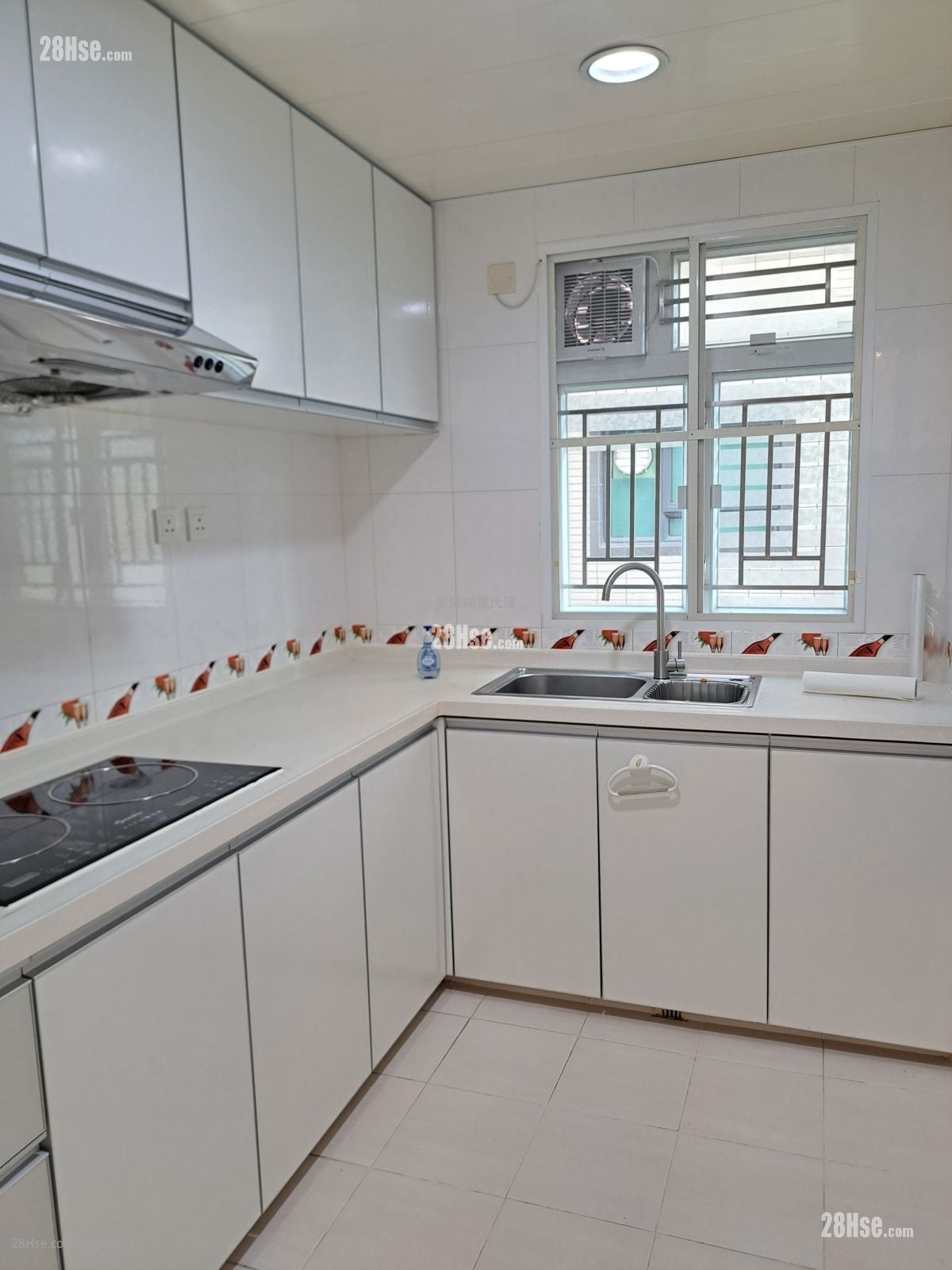 Village Rental 3 Bedrooms , 1 Bathroom 700 ft²