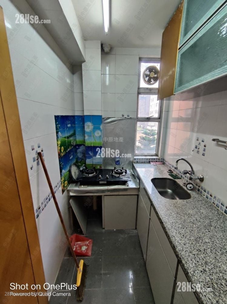 Telford Gardens Sell 2 Bedrooms , 1 Bathroom 539 ft²