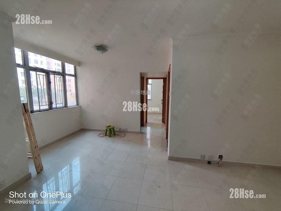 Telford Gardens Sell 2 Bedrooms , 1 Bathroom 539 ft²