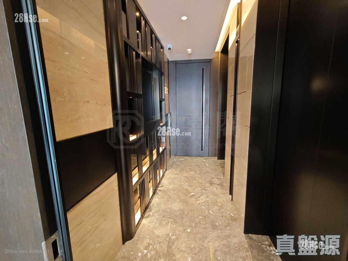 The Knightsbridge Rental 3 Bedrooms , 2 Bathrooms 1,002 ft²