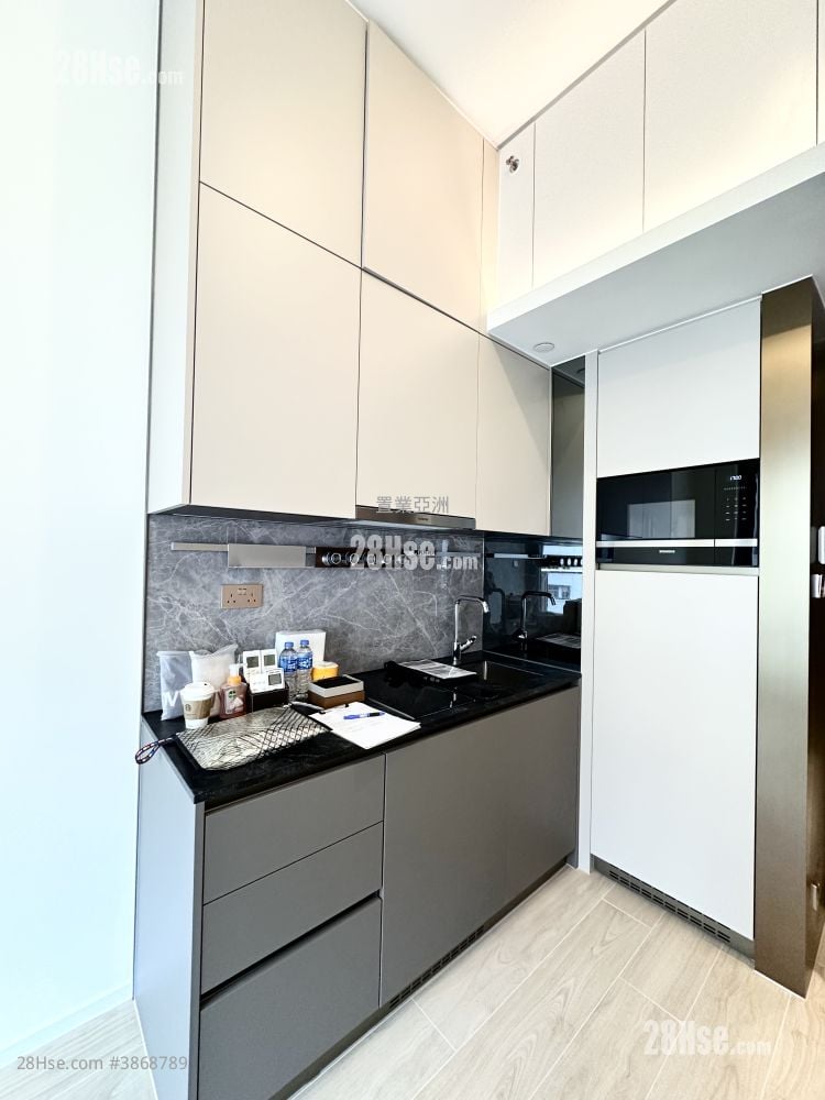 Des Voeux W Residence Rental 1 Bedroom , 1 Bathroom 268 ft²