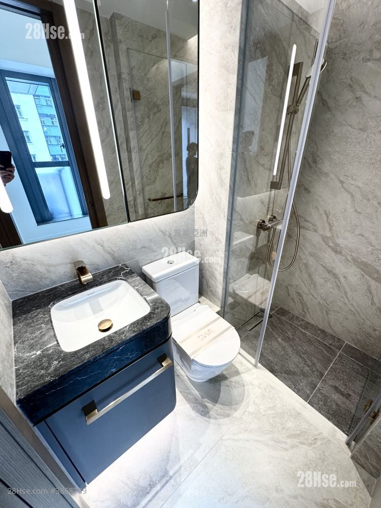 Des Voeux W Residence Rental 1 Bedroom , 1 Bathroom 268 ft²