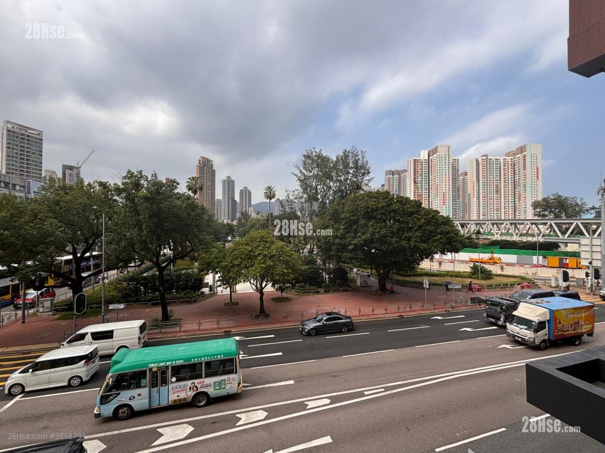 Fok On Court Rental 2 Bedrooms , 1 Bathroom 310 ft²