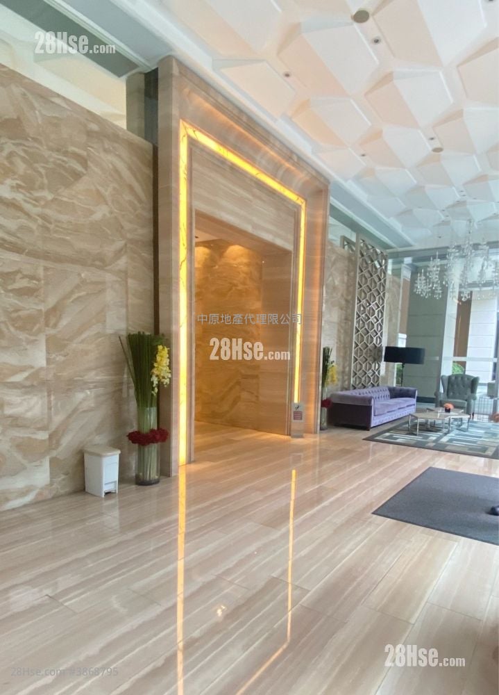 Peak One Sell 3 Bedrooms 1,084 ft²