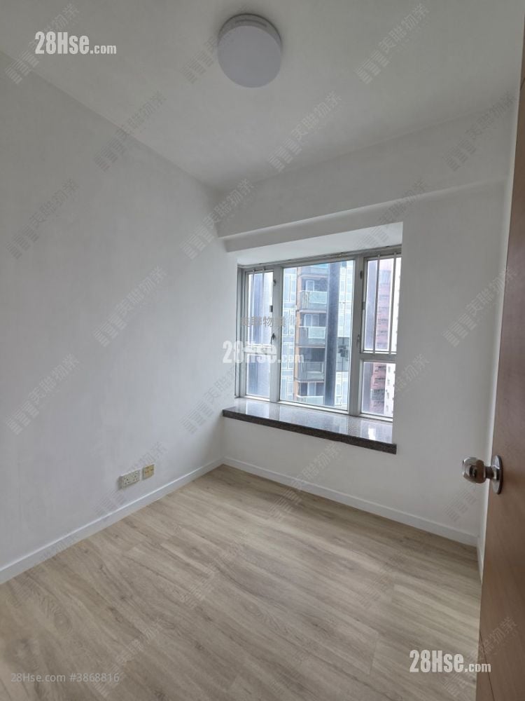 Metro Harbour View Rental 408 ft²