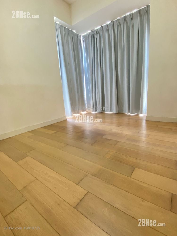 Island Lodge Sell 3 Bedrooms 833 ft²