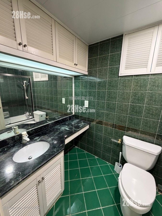 Taikoo Shing Sell 4 Bedrooms , 2 Bathrooms 1,184 ft²