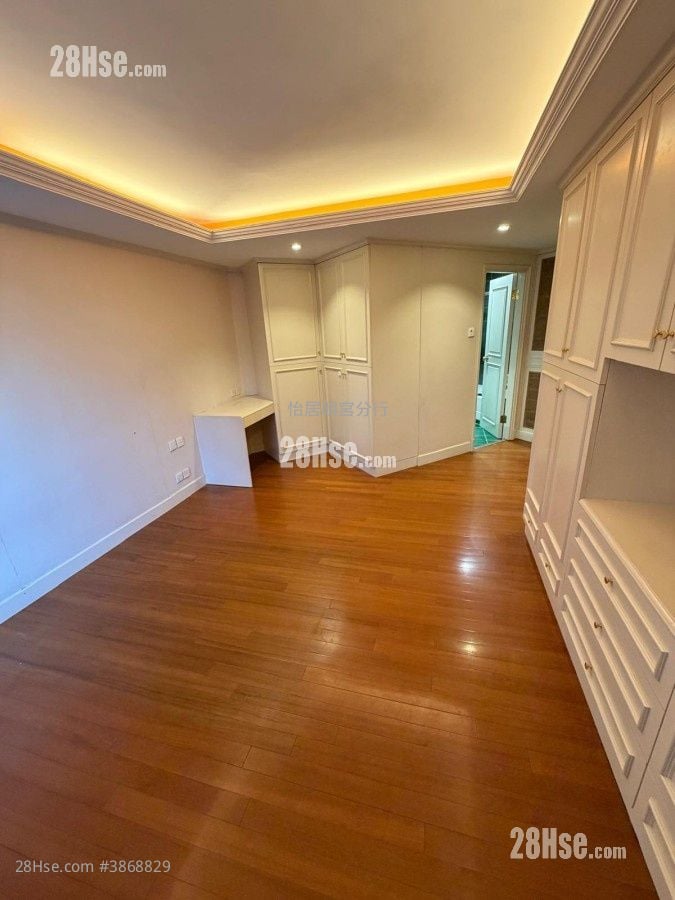 Taikoo Shing Sell 4 Bedrooms , 2 Bathrooms 1,184 ft²