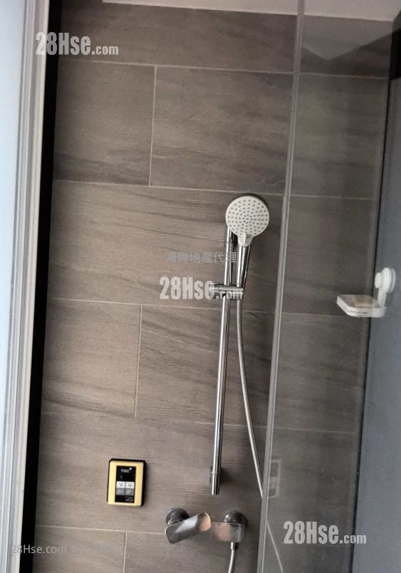 One Prestige Rental Studio , 1 Bathroom 206 ft²