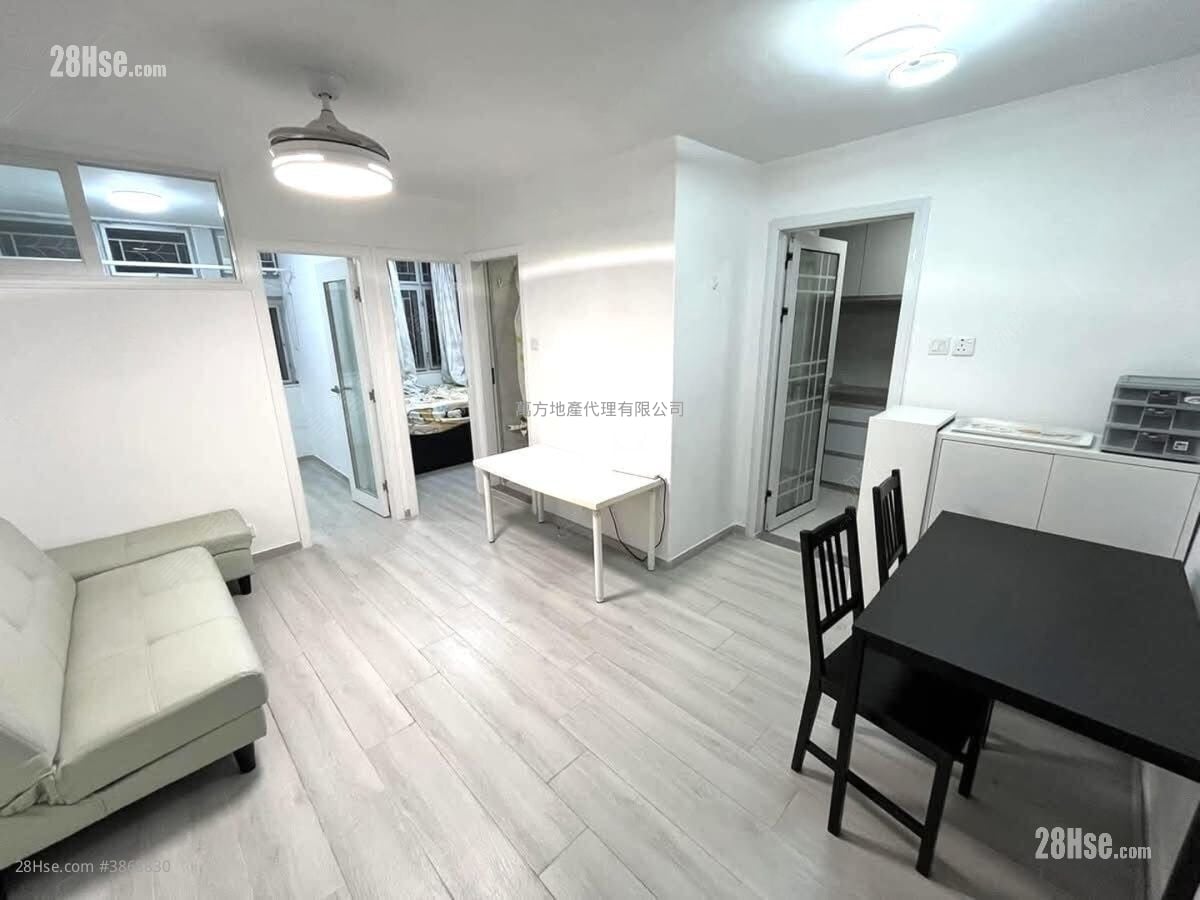 Kwong Lam Court Sell 2 Bedrooms , 1 Bathroom 376 ft²
