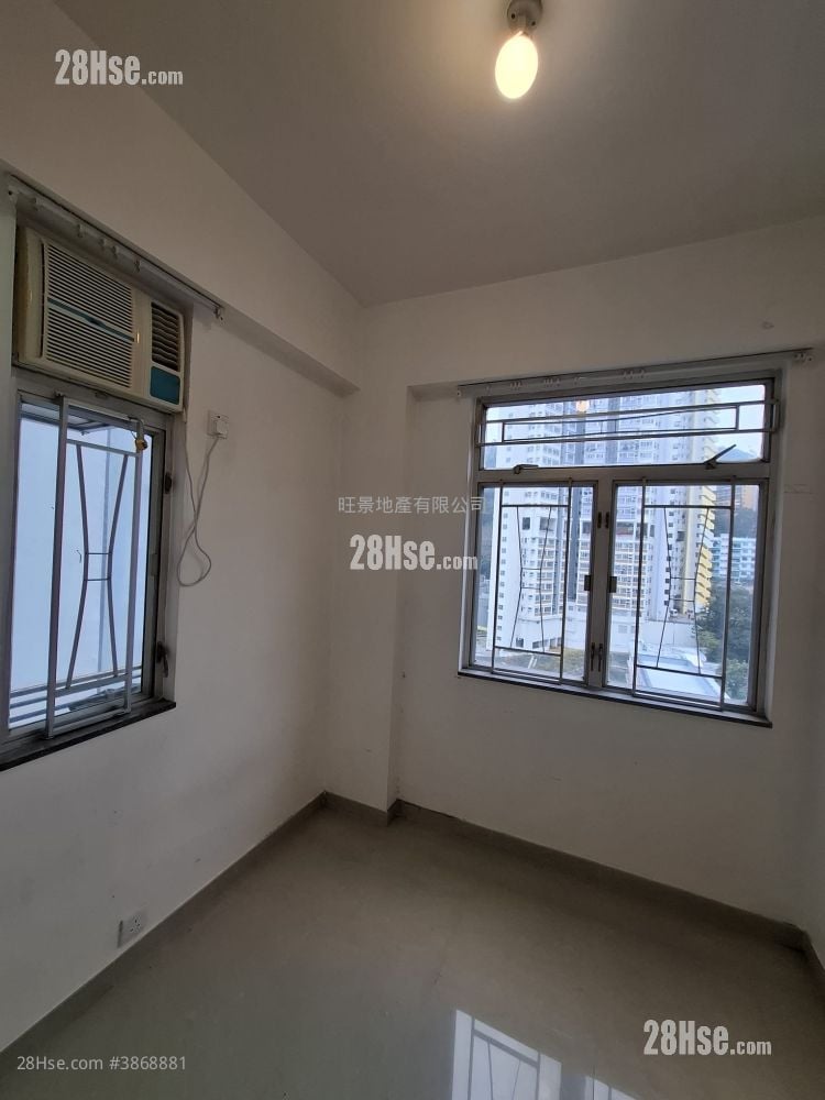 Shaukiwan Centre Rental 2 Bedrooms 306 ft²