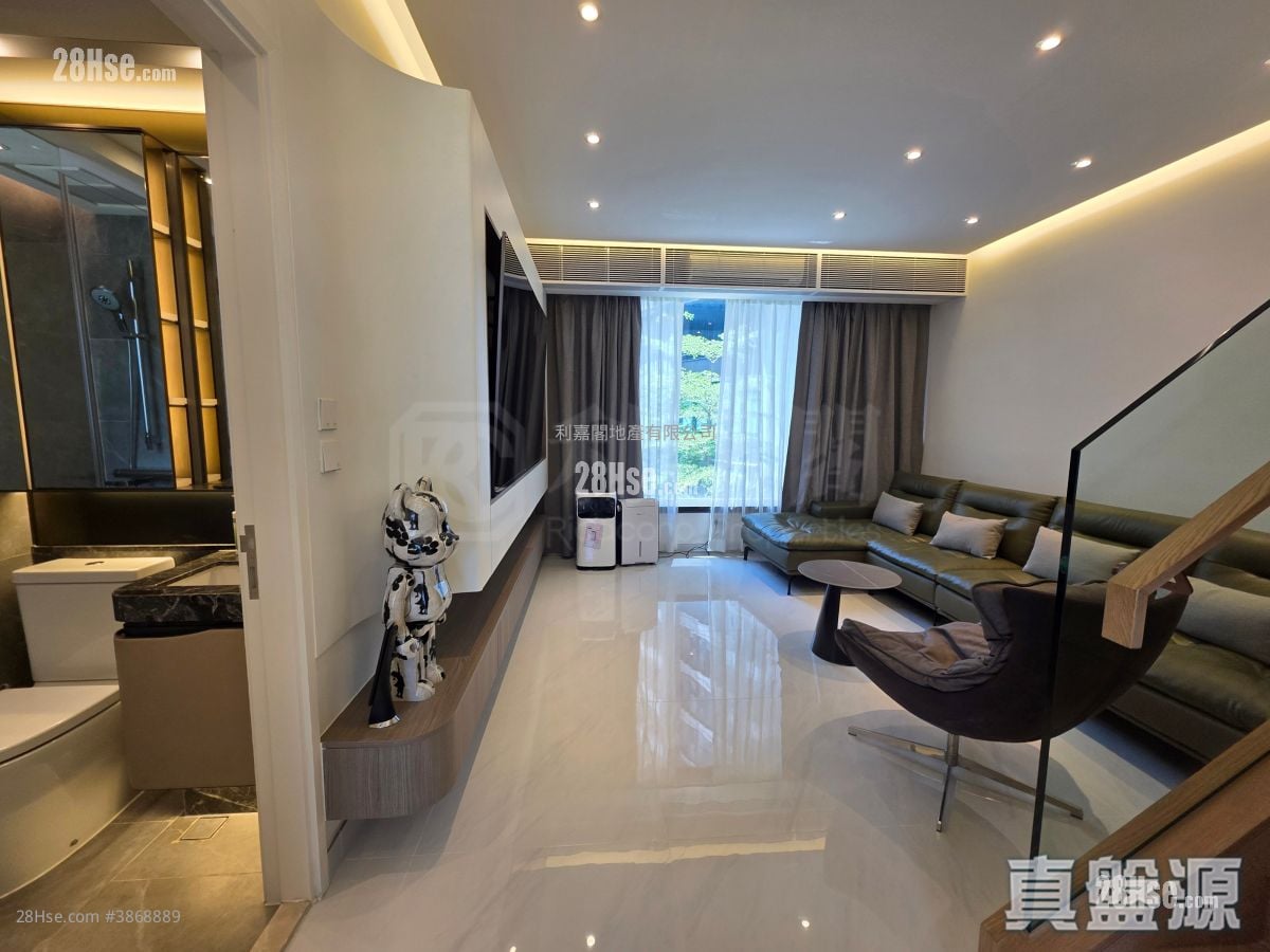 龍譽 租盤 1,205 平方呎