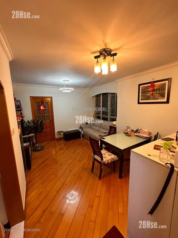 Bauhinia Garden Sell 3 Bedrooms , 2 Bathrooms 590 ft²
